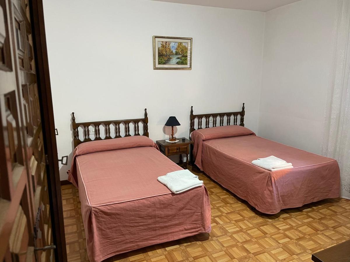 Hostal Restaurante Luz De Luna Villanueva De Arosa Eksteriør billede