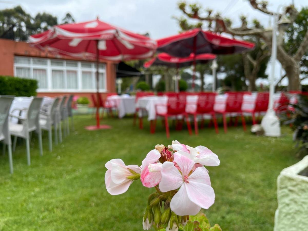 Hostal Restaurante Luz De Luna Villanueva De Arosa Eksteriør billede