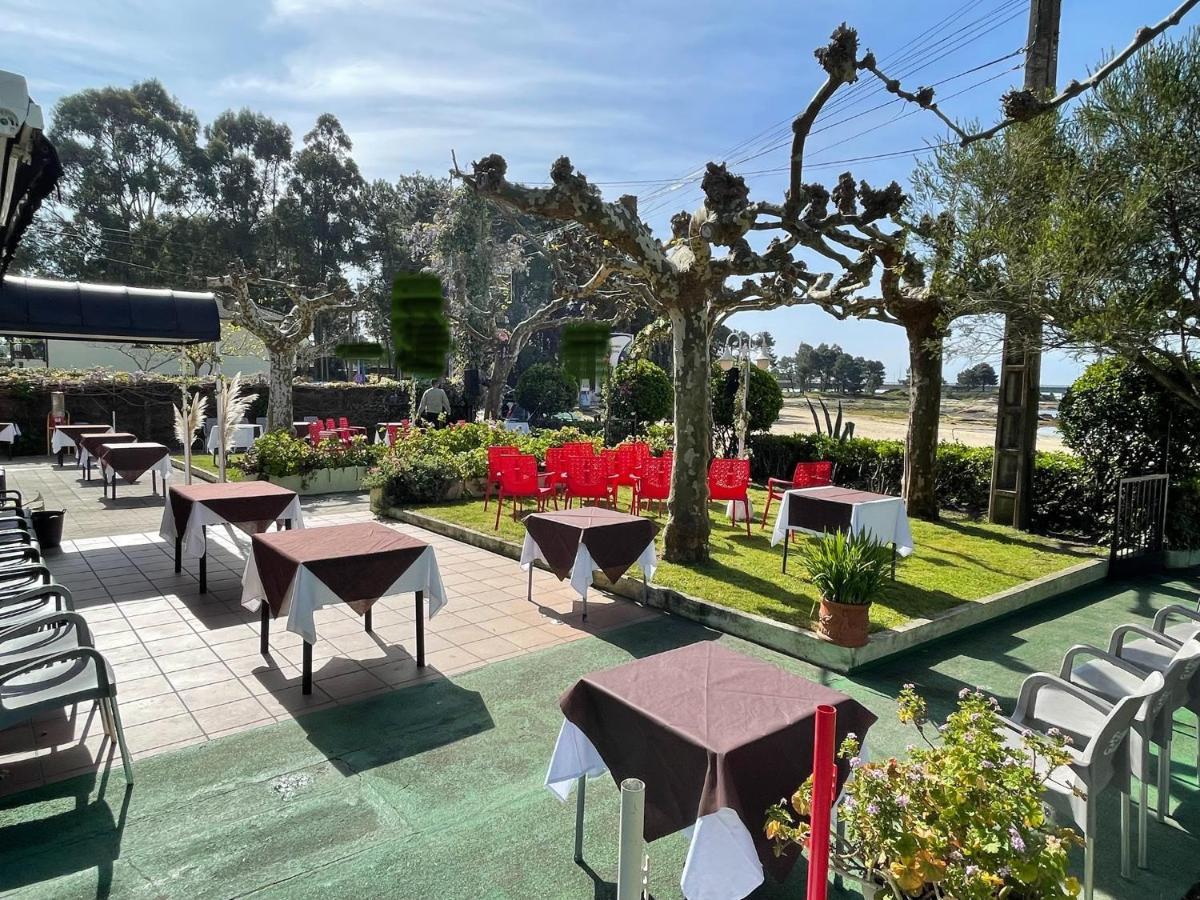 Hostal Restaurante Luz De Luna Villanueva De Arosa Eksteriør billede